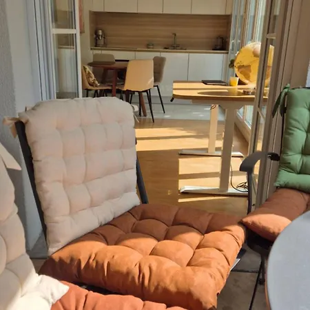 Near Paris & Versailles Premium With Terrace & Balcony In Greenery Apartamento