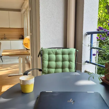 Near Paris & Versailles Premium With Terrace & Balcony In Greenery Apartamento Le Plessis-Robinson